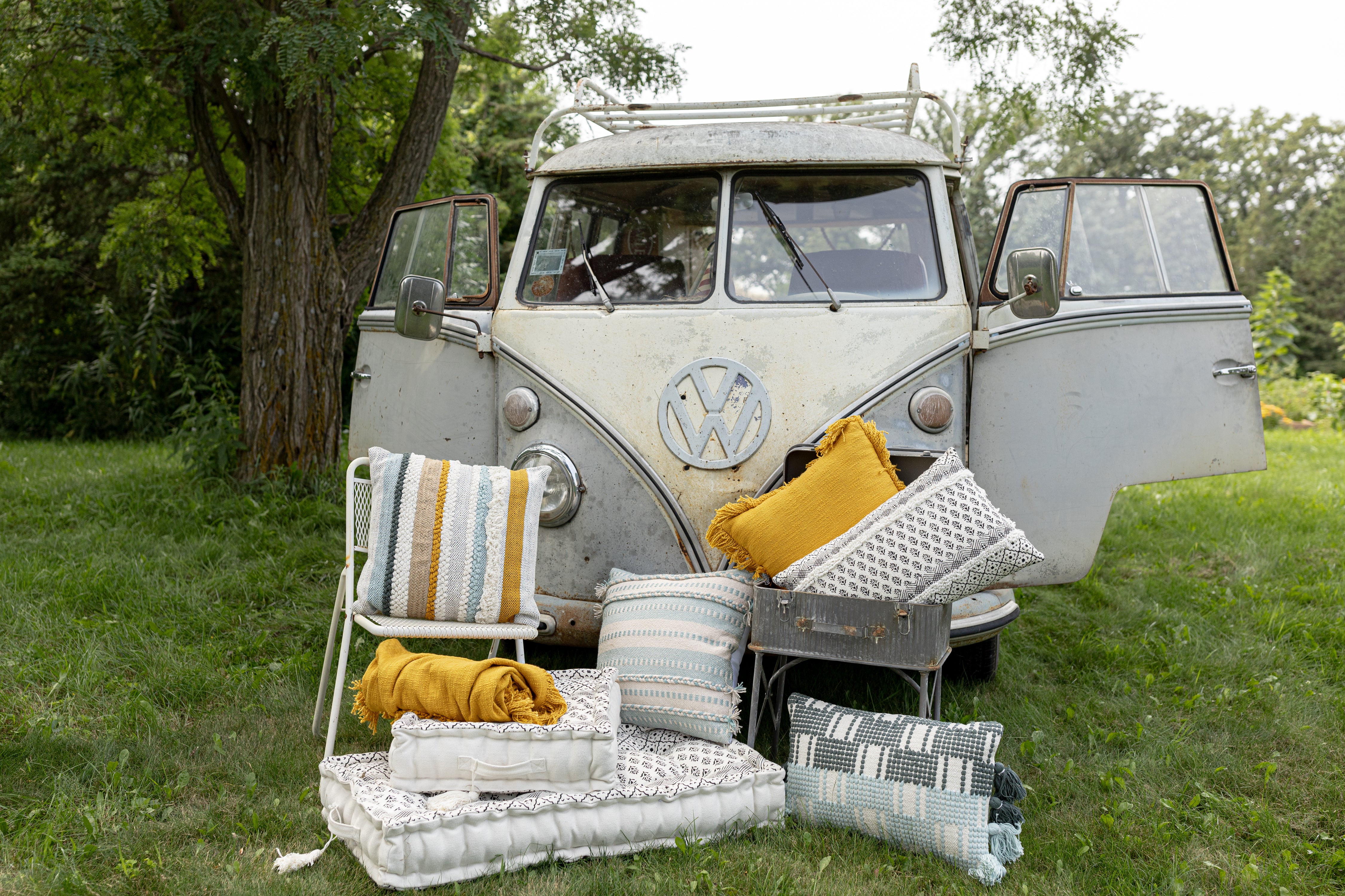 Foreside Home Garden Wholesale Home Decor   Van Life Outdoors 2023 Textiles LS 0233 